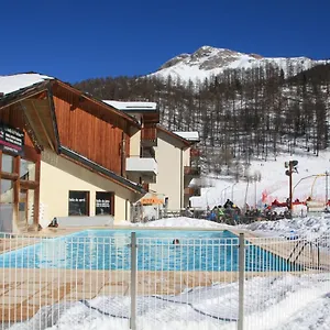  Appartement Pied Des Pistes 8 Personnes Piscine Sauna